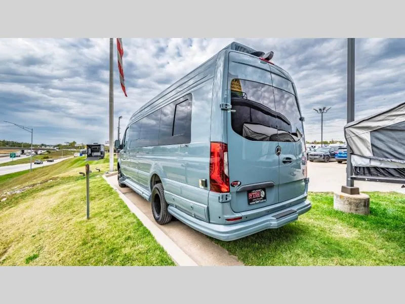 2026 OGV Luxury Coach V-RV 7RLA - Photo 4