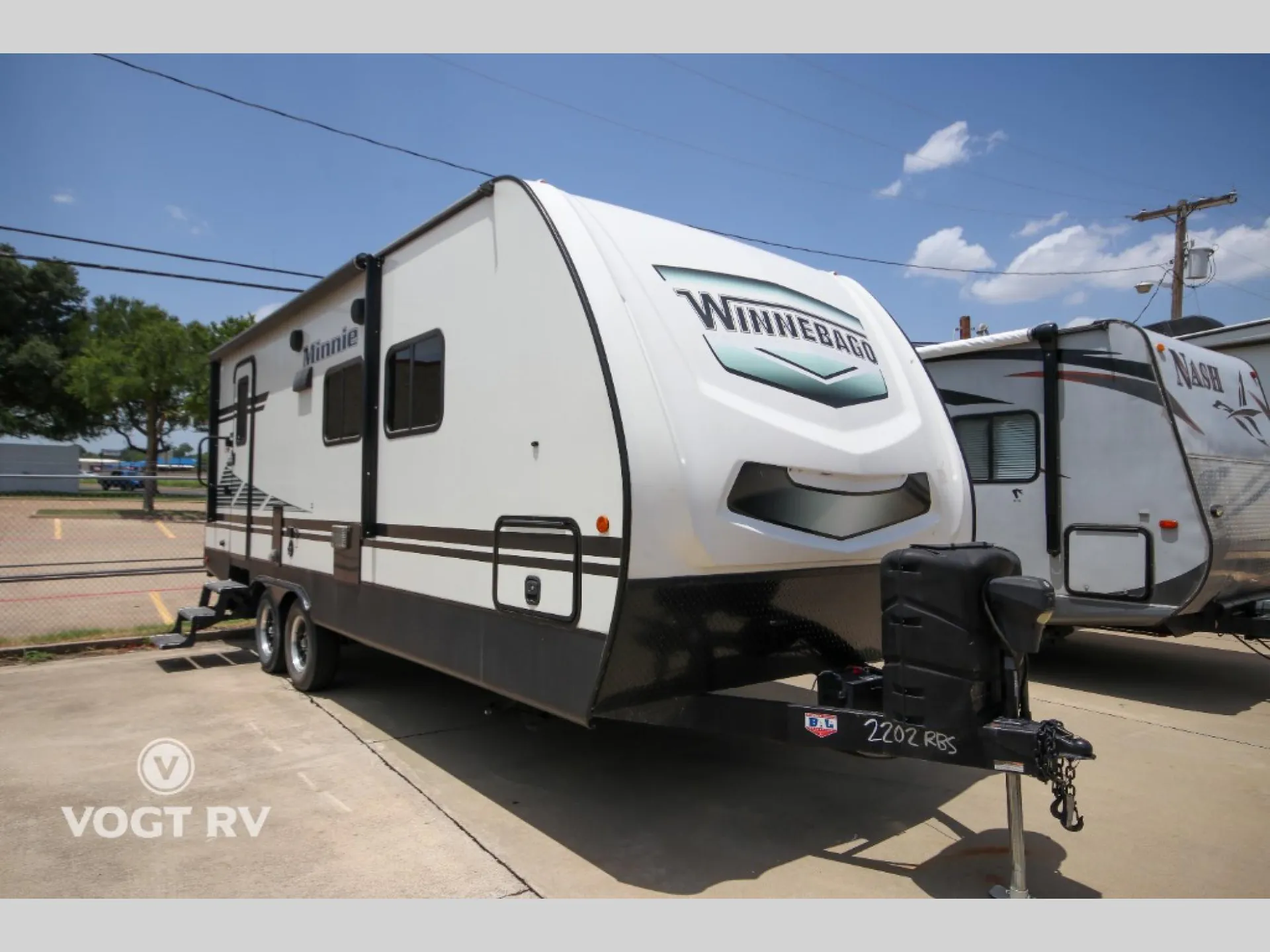2020 Winnebago Minnie 2202RBS - Photo 2
