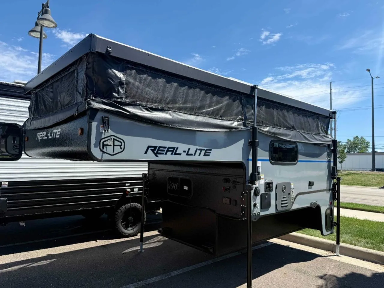2026 Palomino Real-Lite SS-1608 - Photo 2