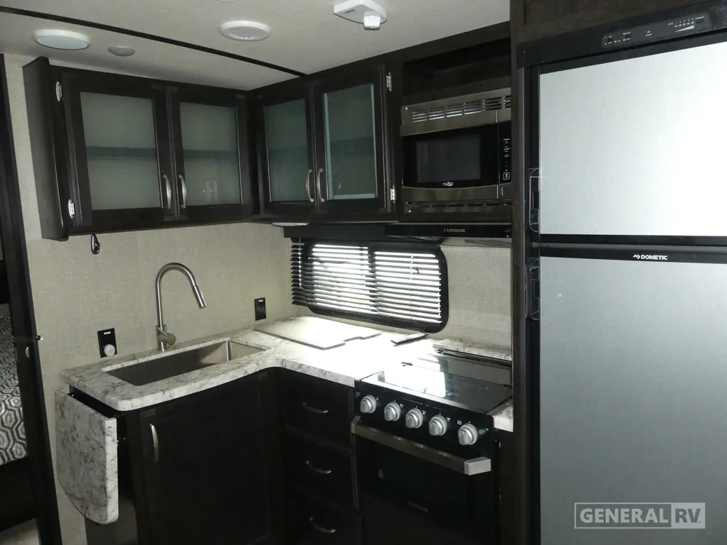 2019 Grand Design Imagine 2800BH, Photos photo 6