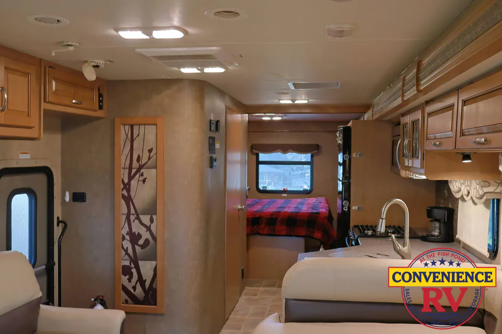 2015 Thor Motor Coach Four Winds 33SW, Photos photo 20