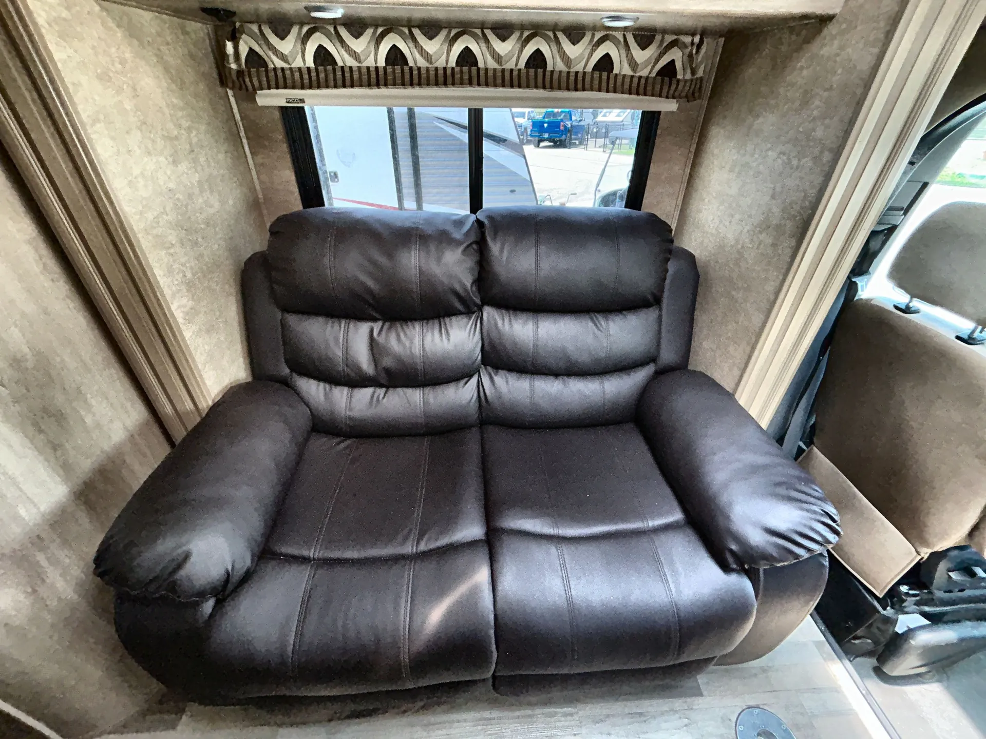 2016 Coachmen Prism 24G — living area main