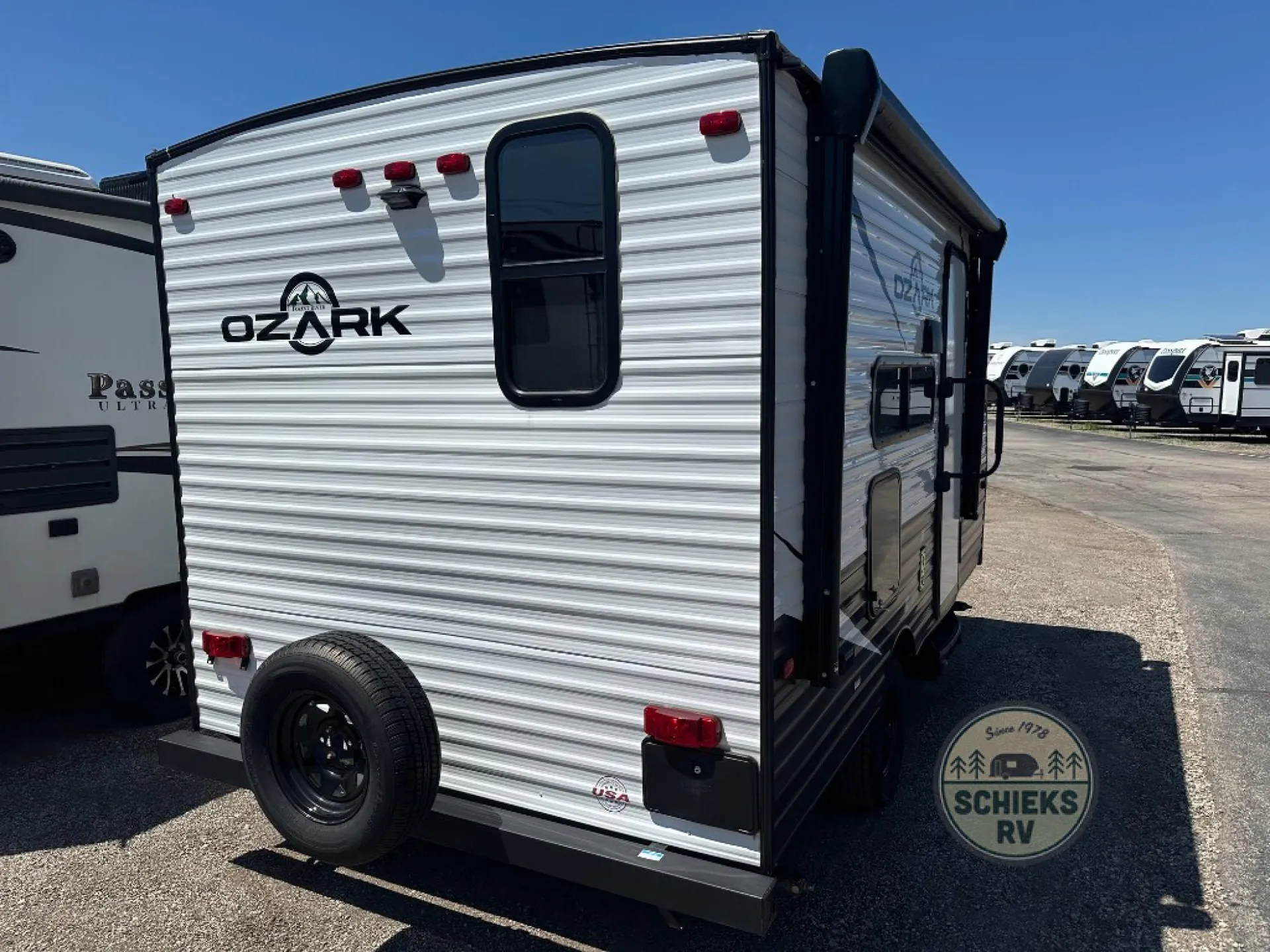 2022 Forest River Ozark 1530VBK - Photo 4