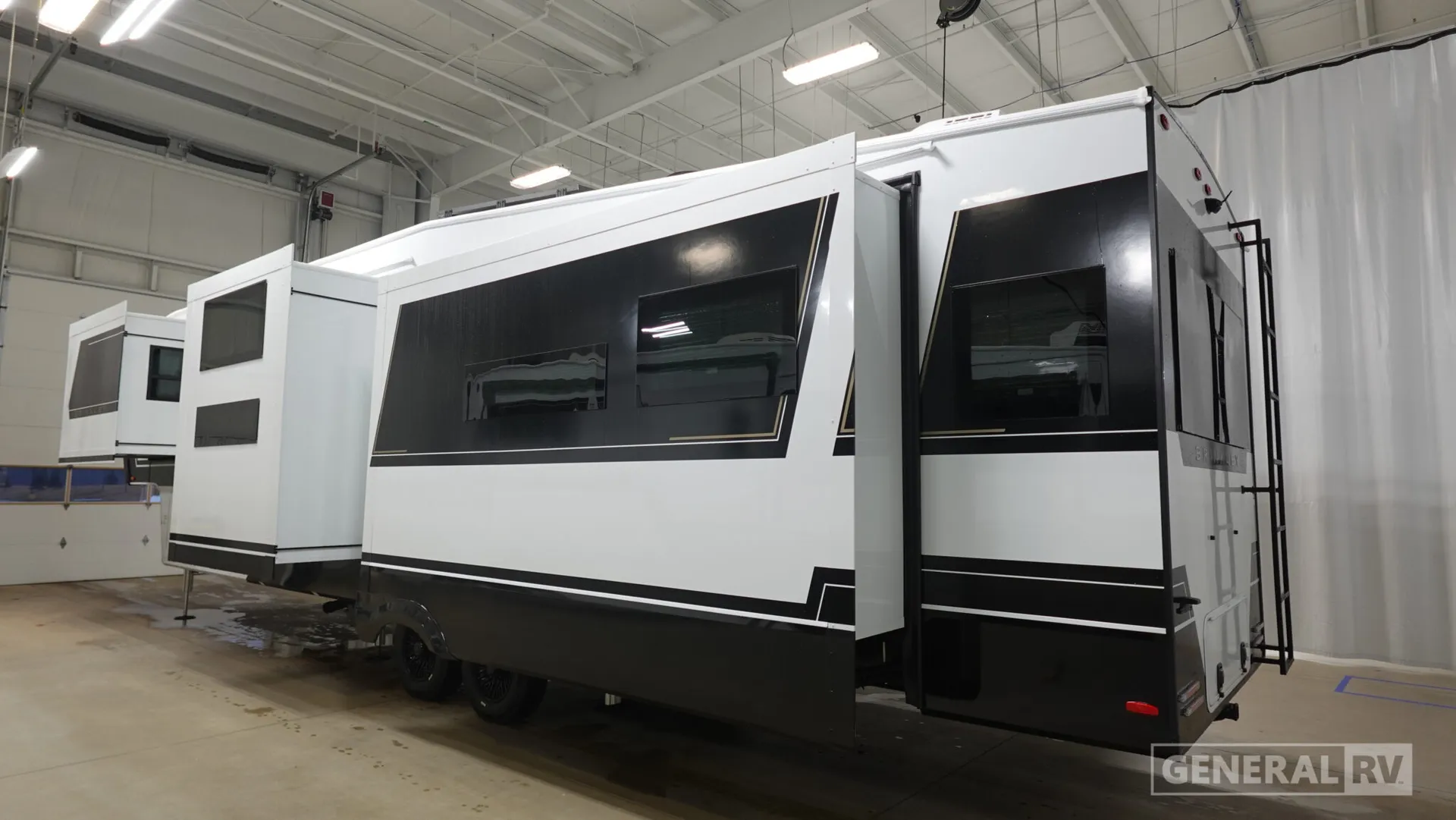 2026 Brinkley Model Z 3610 - Photo 4