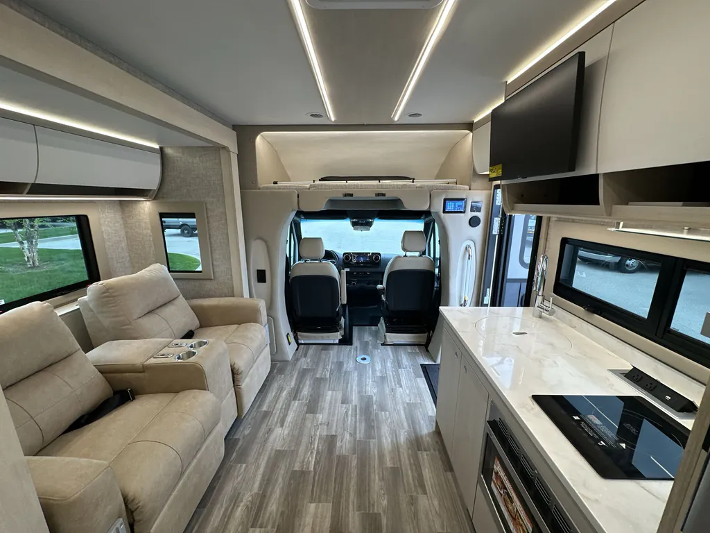 2026 Tiffin Wayfarer 25 XPW, Photos photo 9