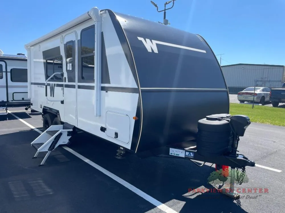 2026 Winnebago Micro Minnie 2108DS - Photo 2