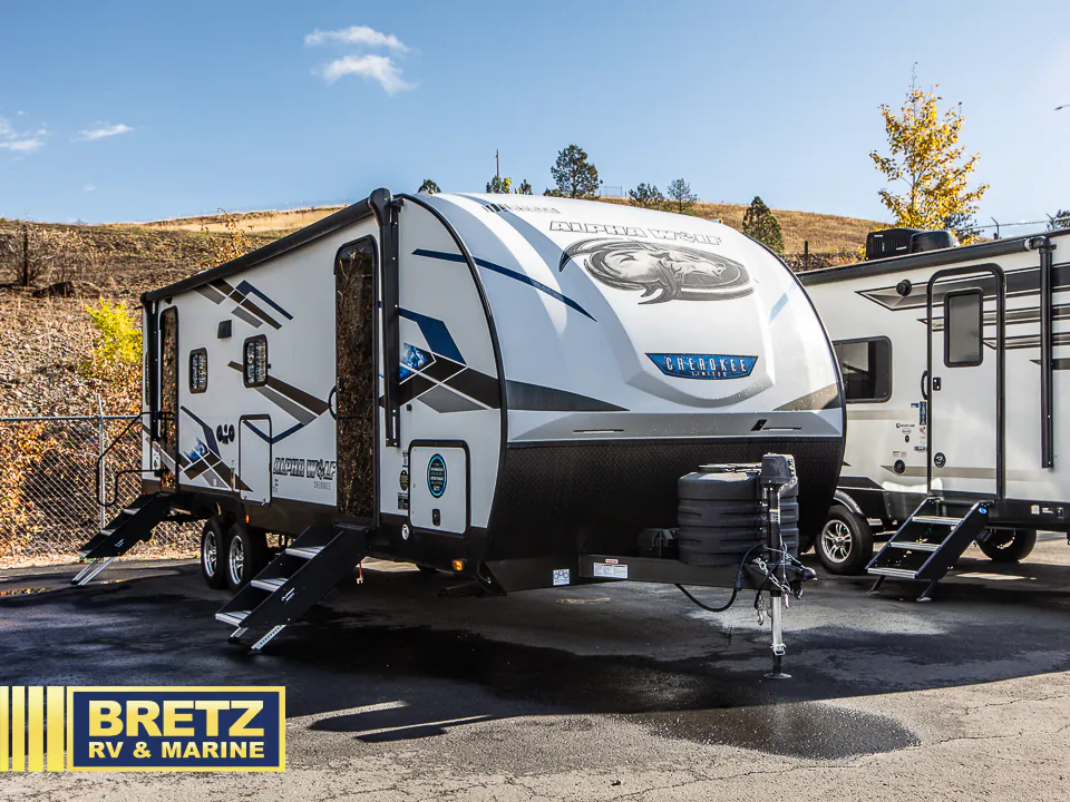2024 Forest River Cherokee Alpha Wolf 2500RL-L - Photo 2
