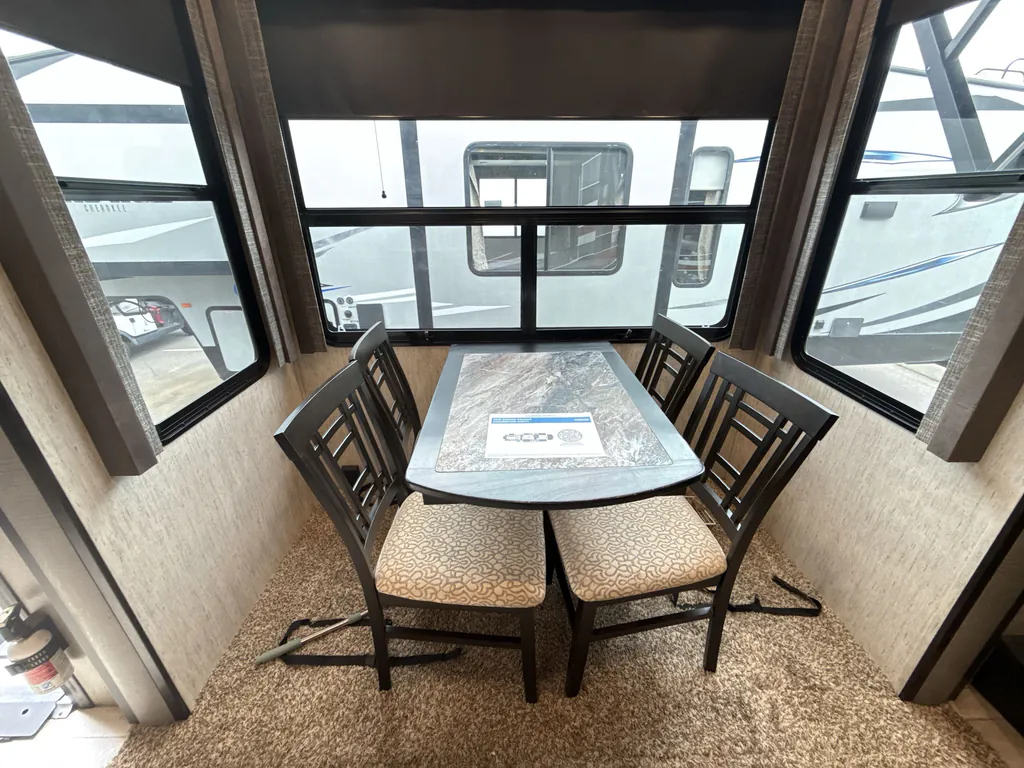 2018 Grand Design Momentum 376TH, Photos photo 16