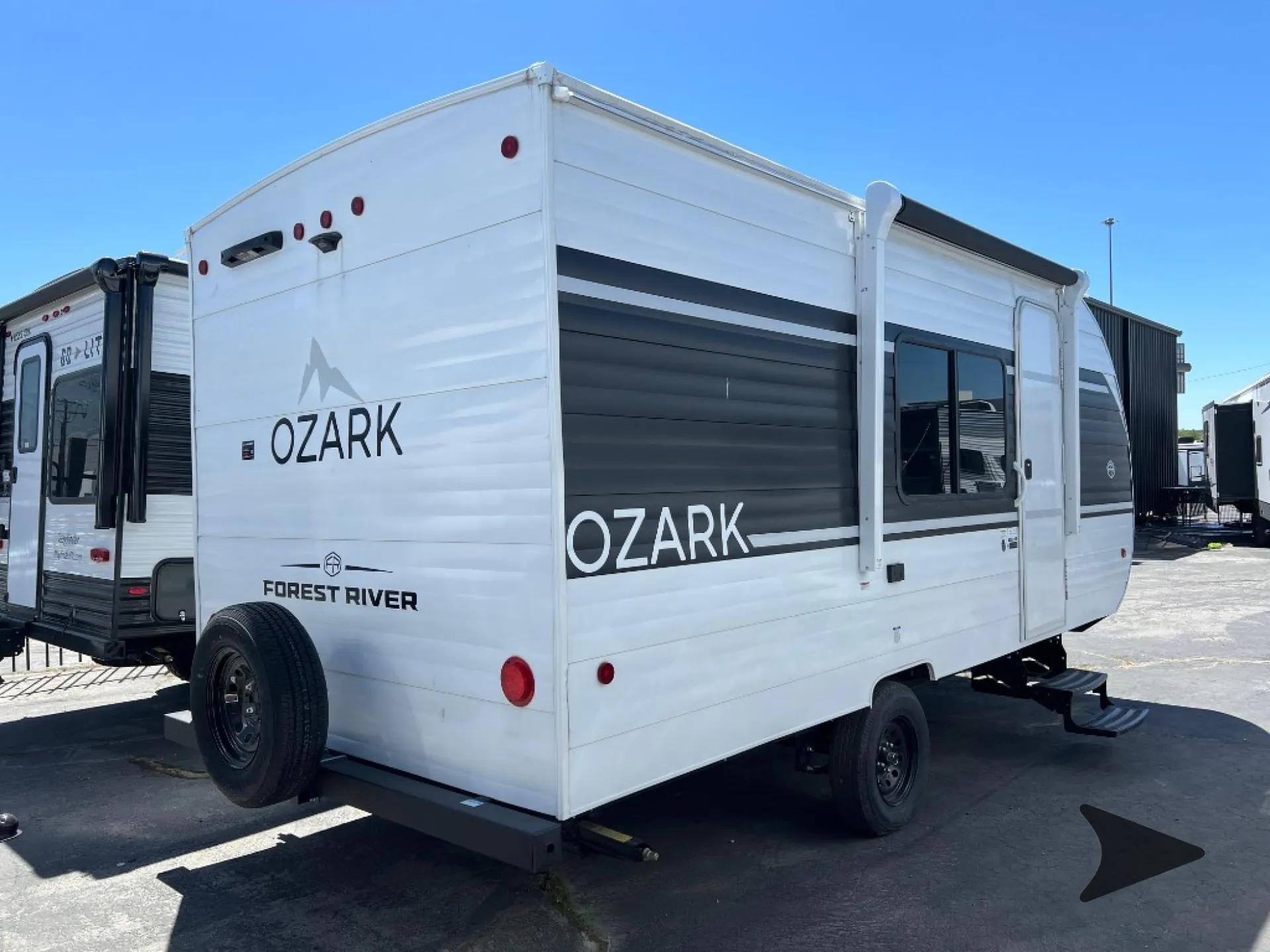 2026 Forest River Ozark LE 1620DBLE - Photo 4