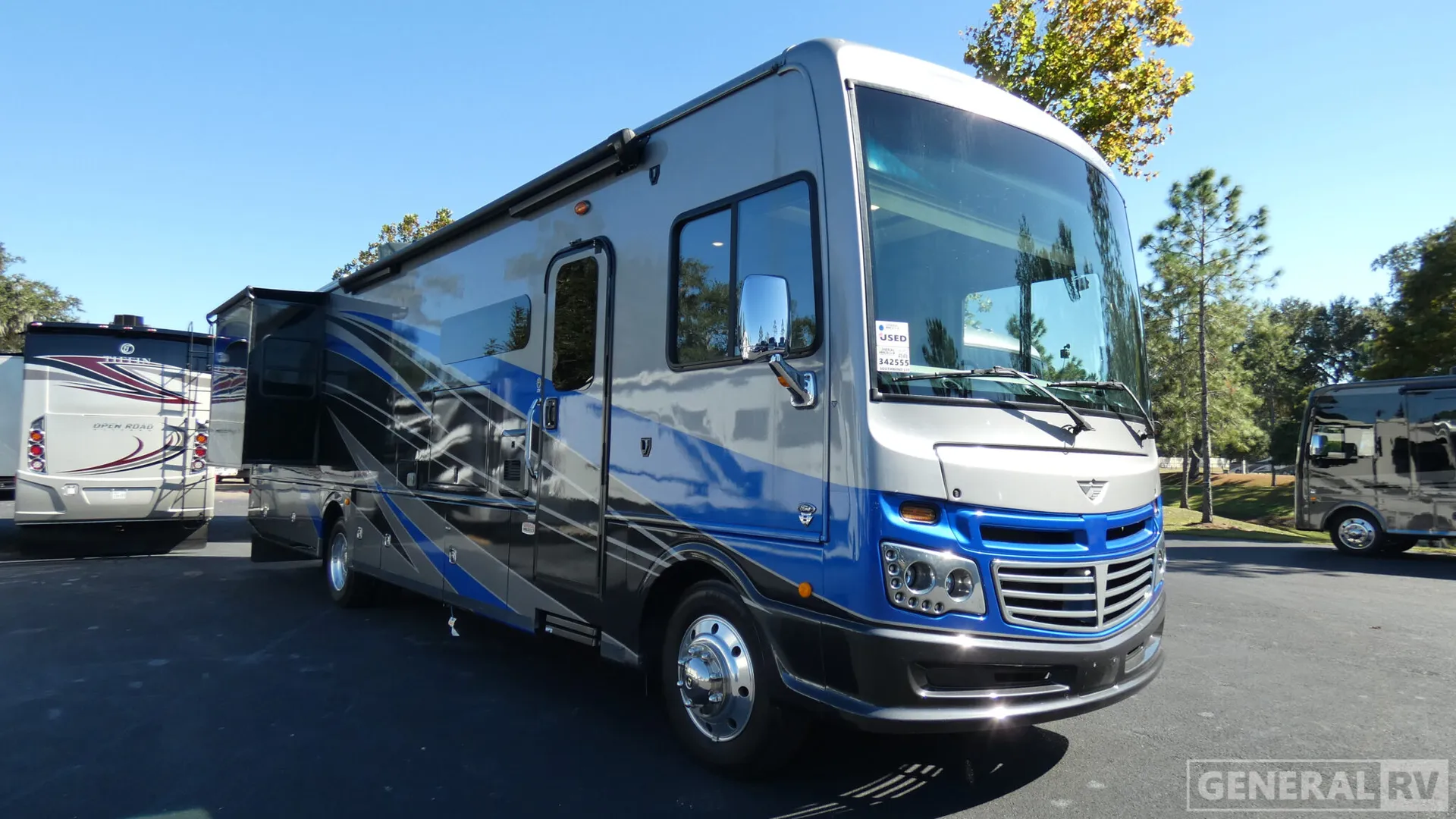 2022 Fleetwood Southwind 37F - Photo 2