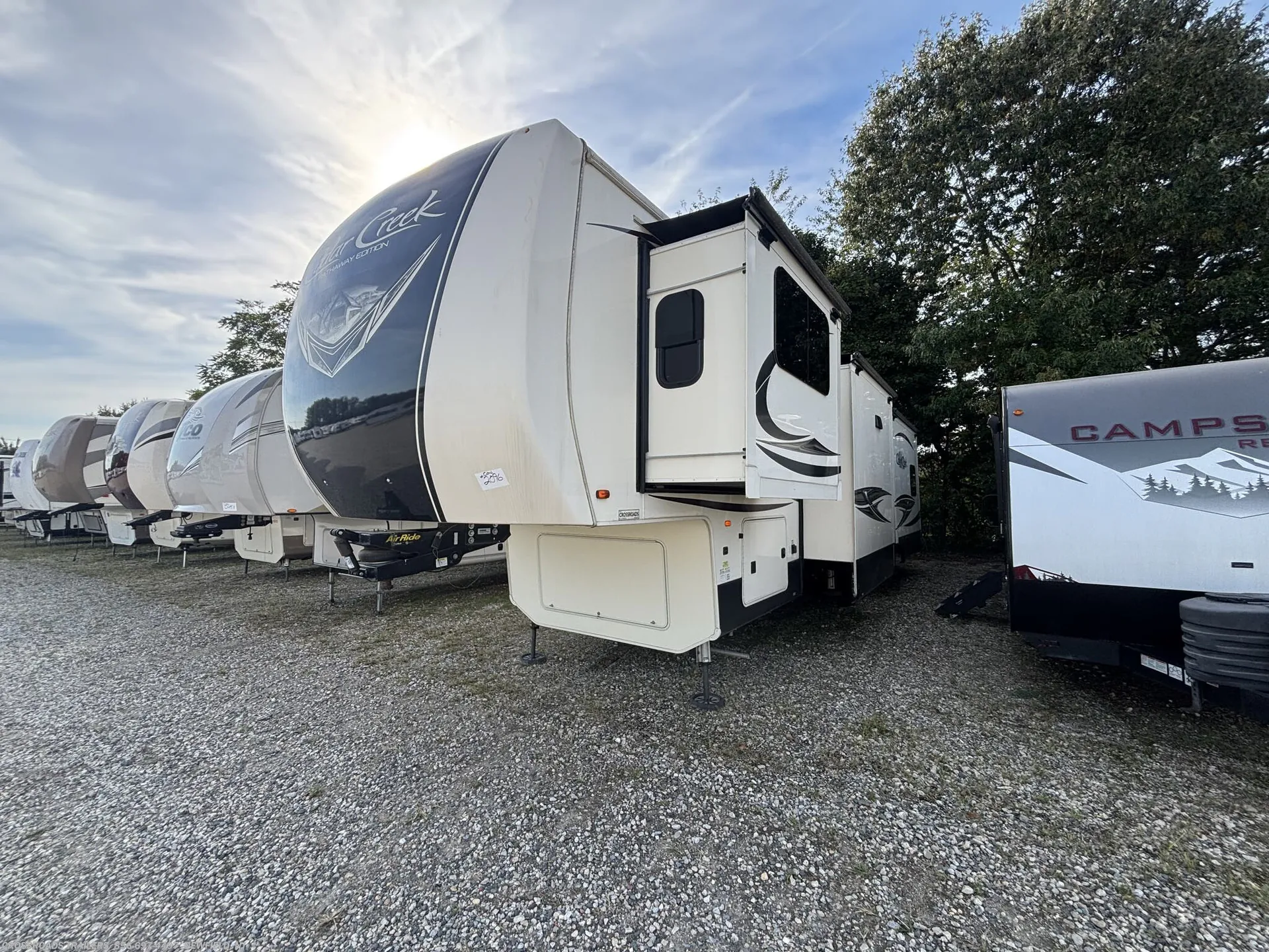 2019 Forest River Cedar Creek Hathaway Edition 38FLX - Photo 4