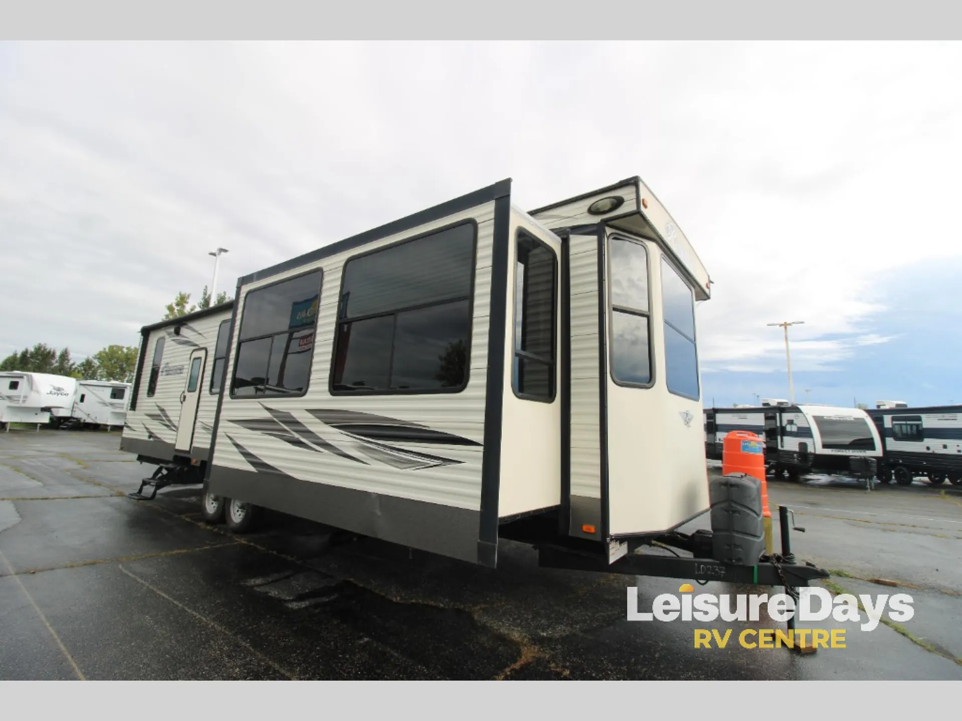 2019 Keystone Residence 40MBNK - Photo 2