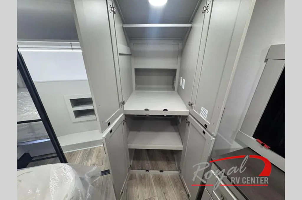 2026 Brinkley Model Z 3610, Bedroom photo 7
