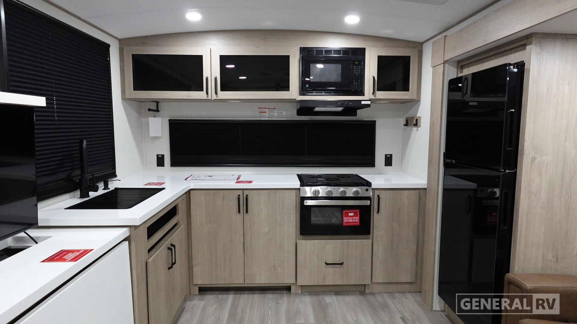 2026 Grand Design Imagine 2700BS - Photo 3