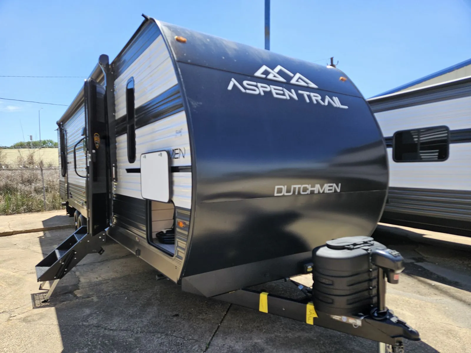 2026 Dutchmen Aspen Trail 3225FBS - Photo 2