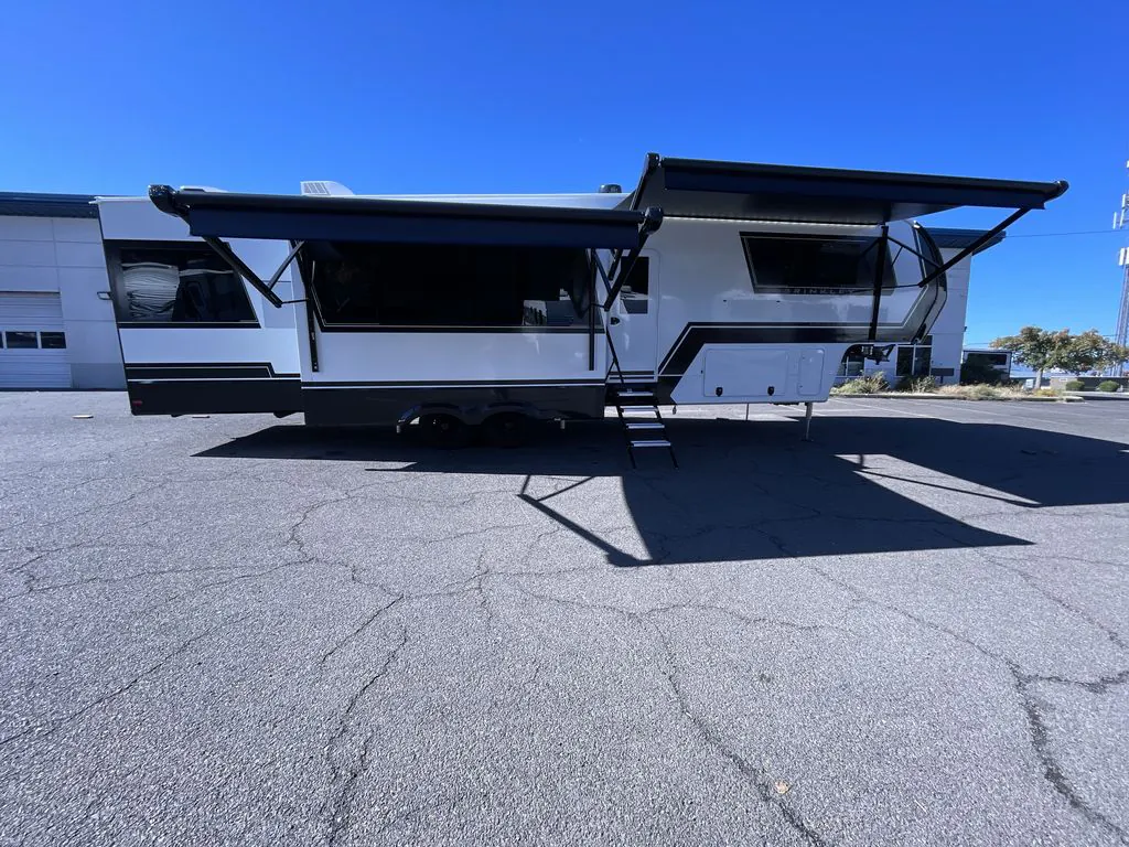 2026 Brinkley Model Z 3515