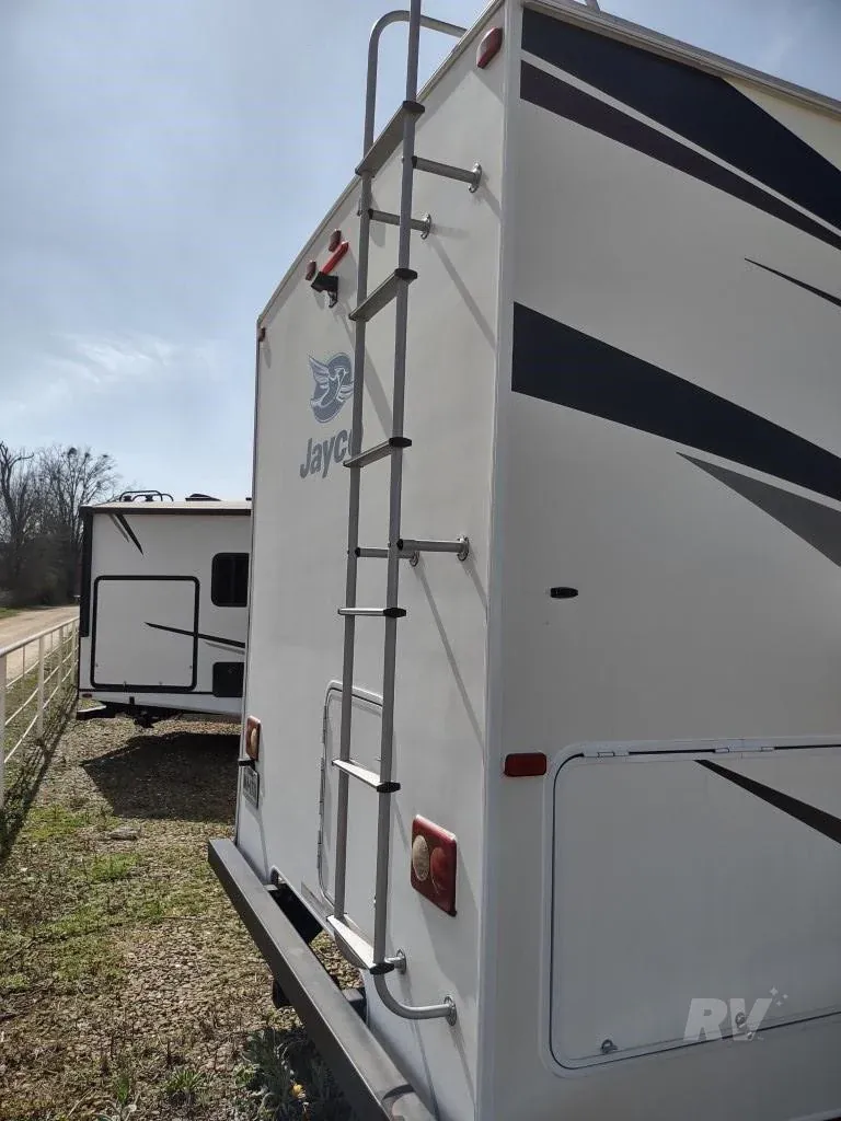2019 Fleetwood Pace Arrow LXE 38F, Photos photo 19