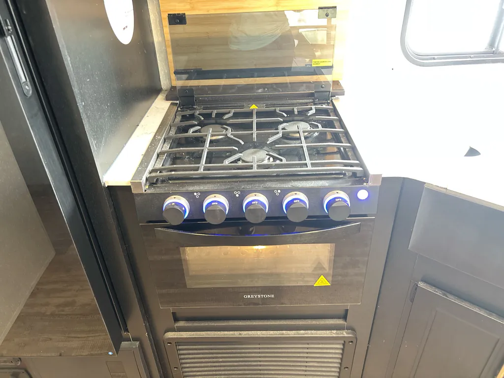 2022 Forest River Cherokee 306MM, Photos photo 11