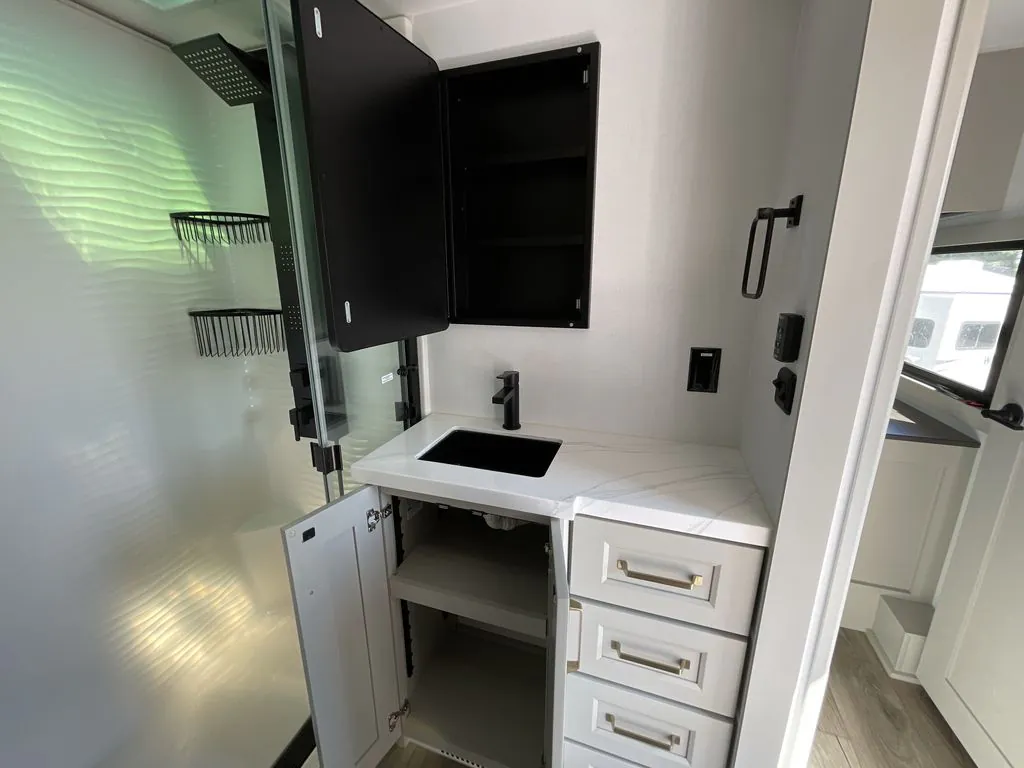 2025 Brinkley Model G 3250, Photos photo 58