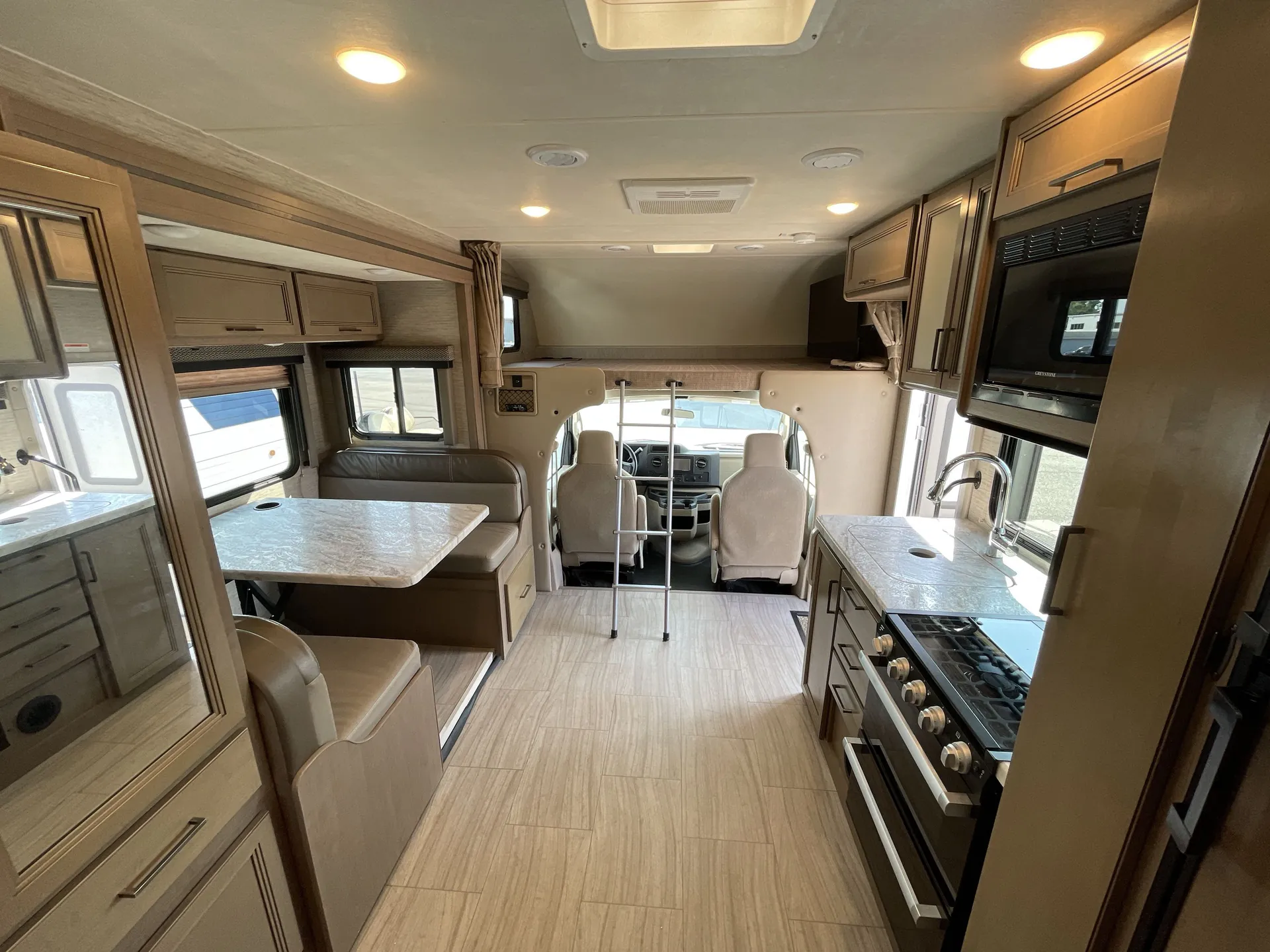 2021 Thor Motor Coach Coleman 24CM - Photo 4
