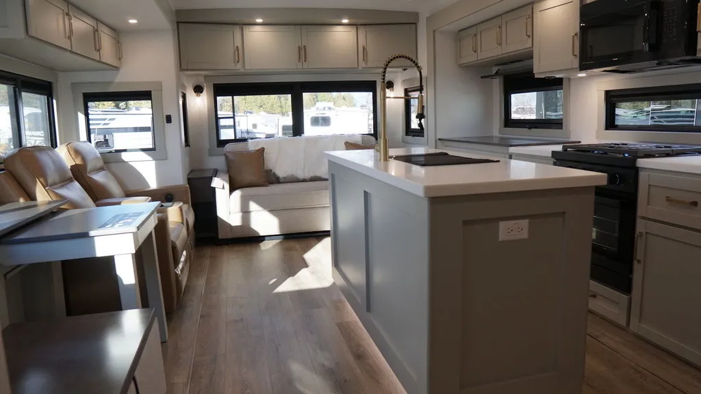 2026 Brinkley Model Z 2900 - Photo 3