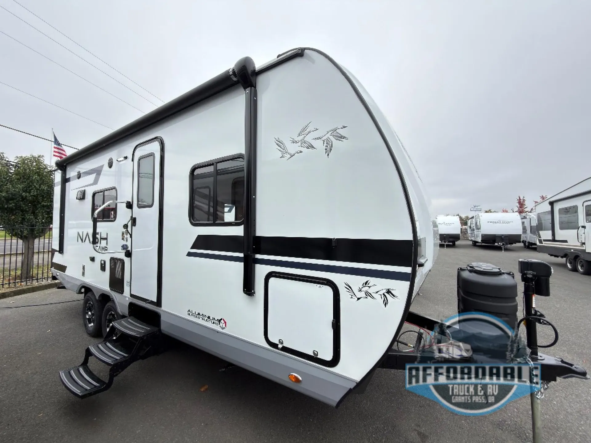 2026 Northwood Nash 23D - Photo 2