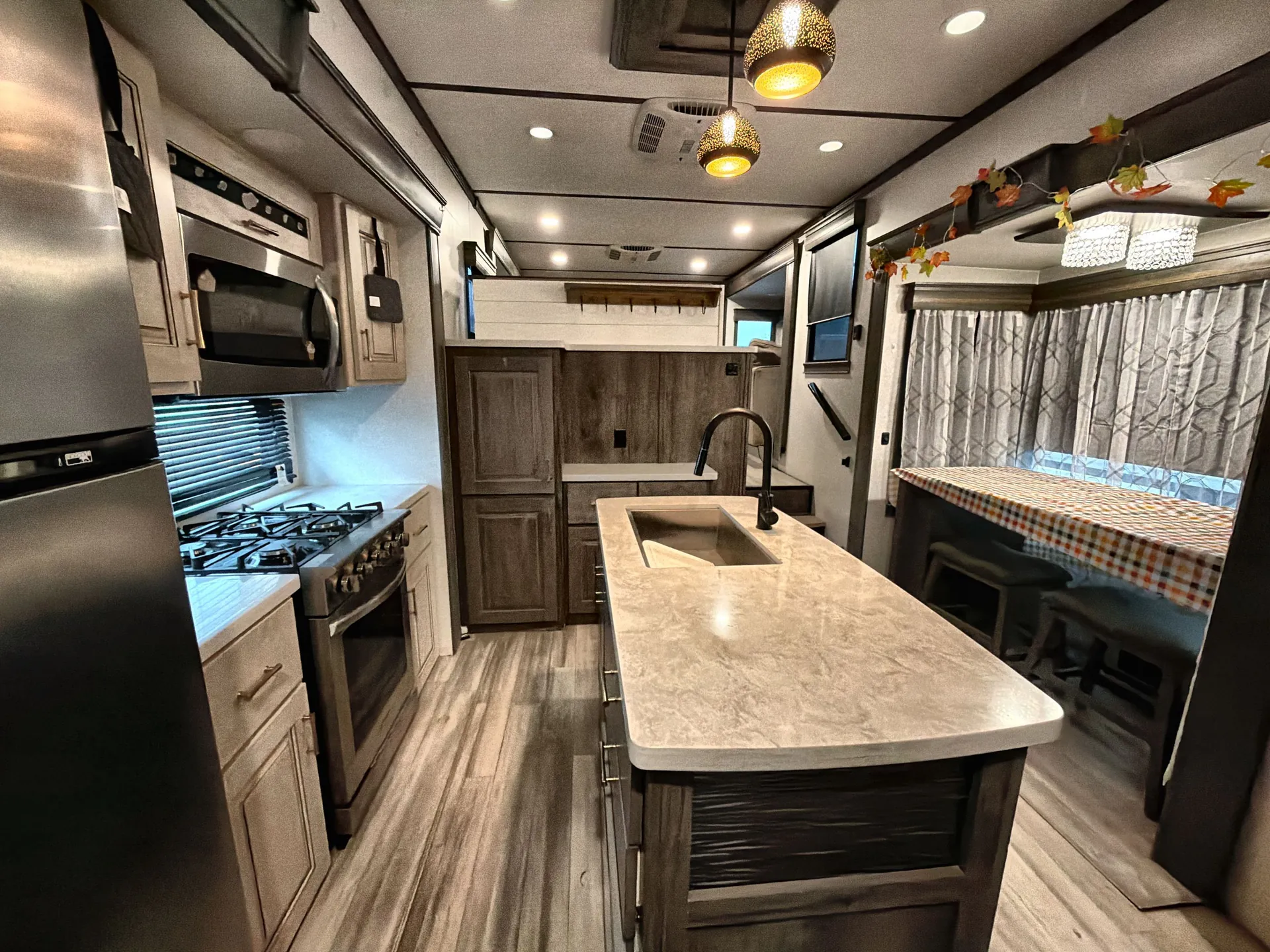 2022 Alliance RV Paradigm 385FL — living area main