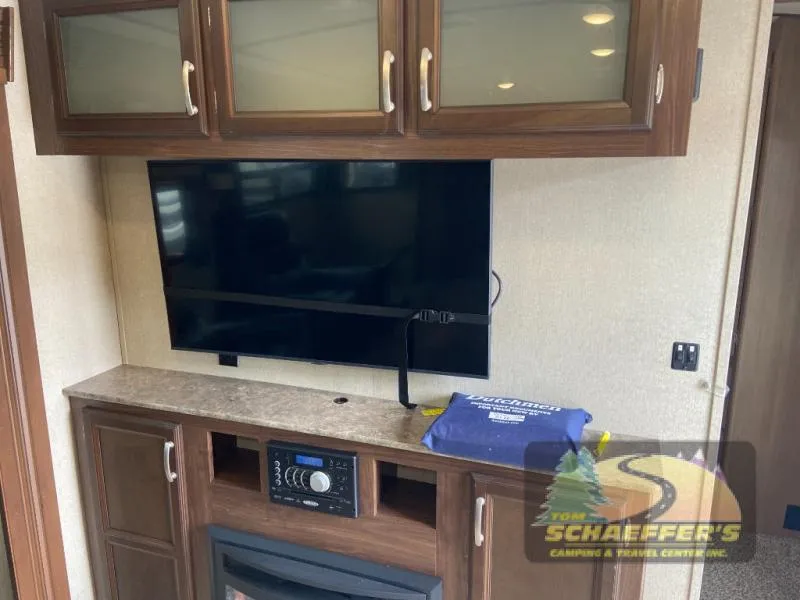 2017 Dutchmen RV Denali 318RB - Photo 4