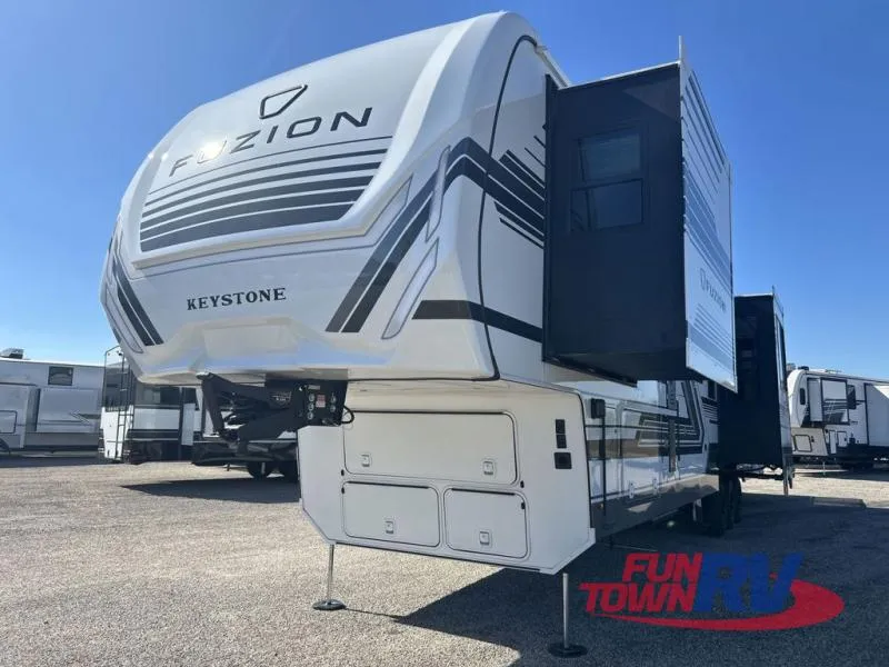 2026 Keystone RV Fuzion New    442 - Photo 4