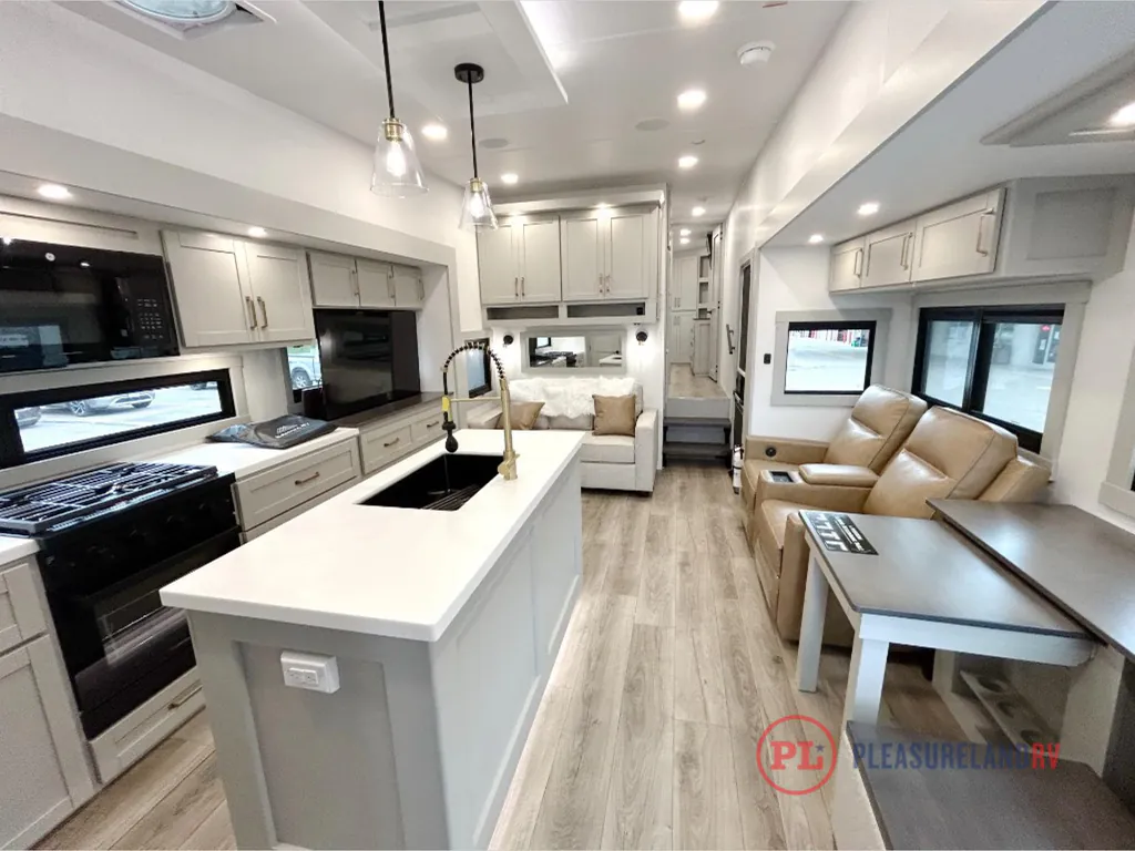 2026 Brinkley Model Z 3420, Photos photo 9