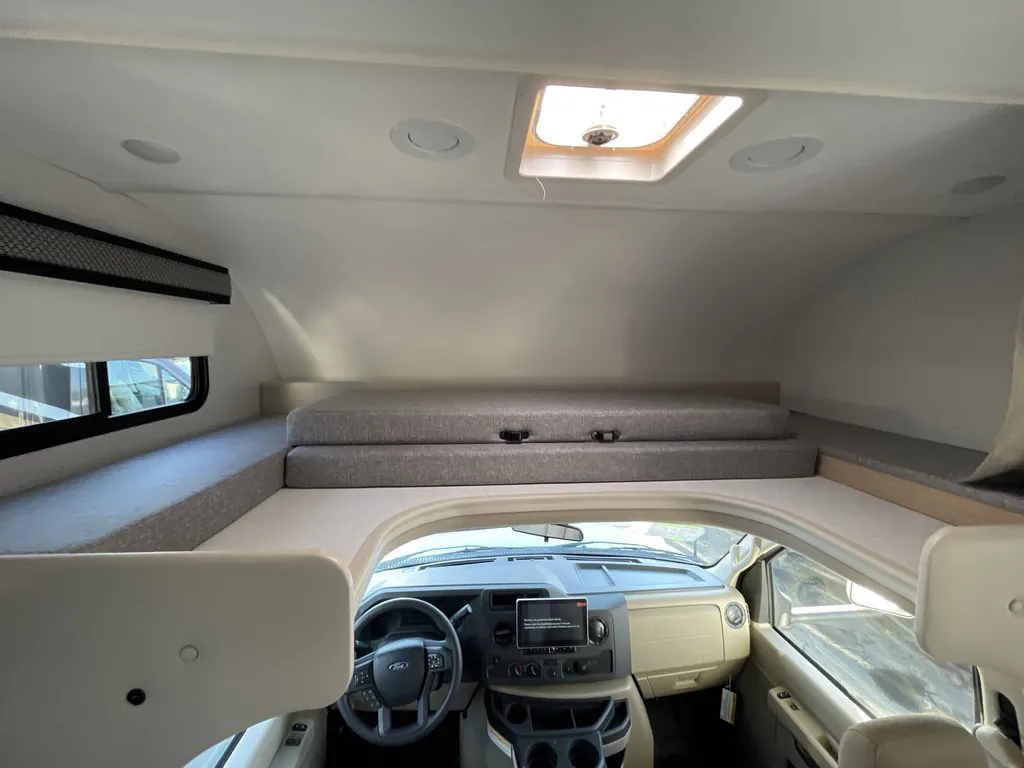 2026 Thor Motor Coach Freedom Elite 28HE, Photos photo 15
