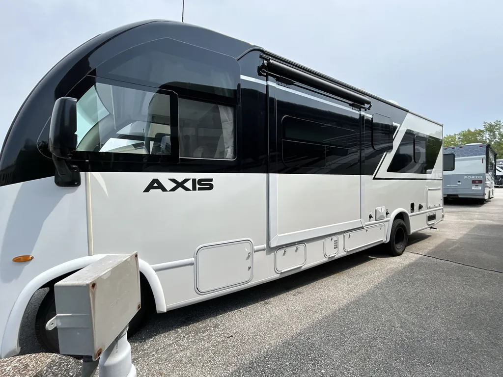 2025 Thor Motor Coach Axis 26.2, Photos photo 6