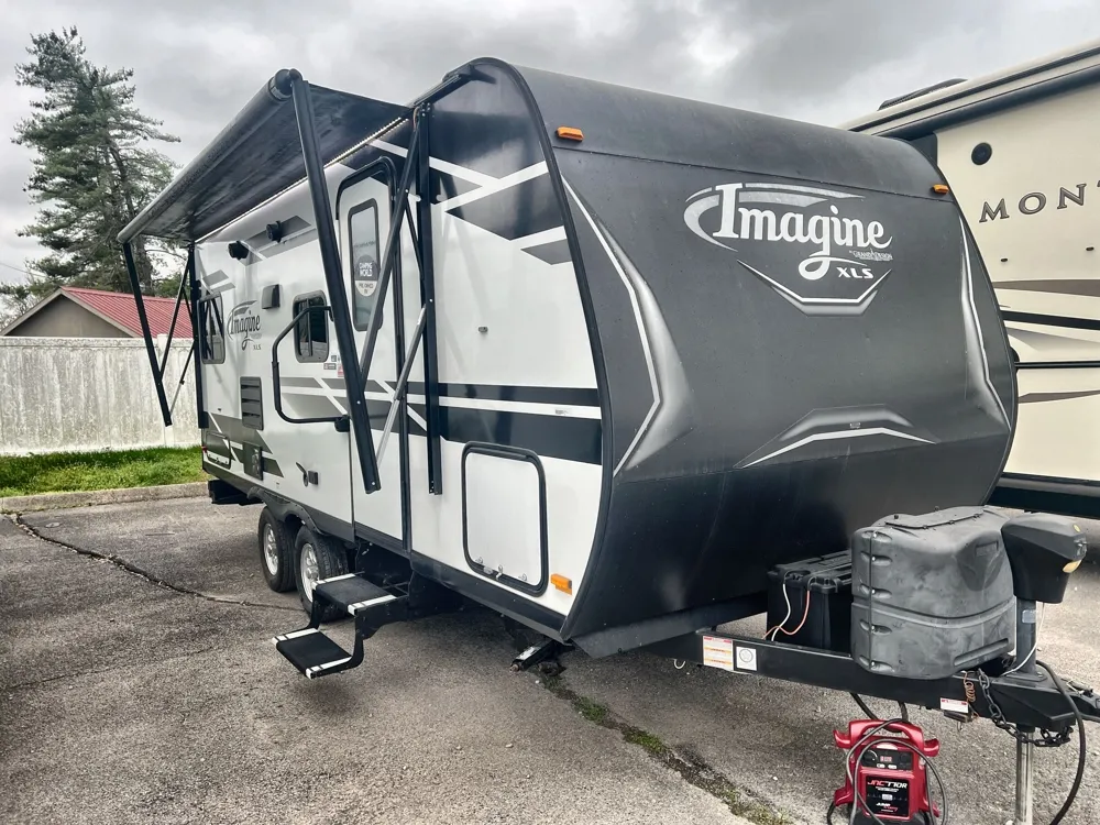 2019 Grand Design Imagine 19RLE - Main photo