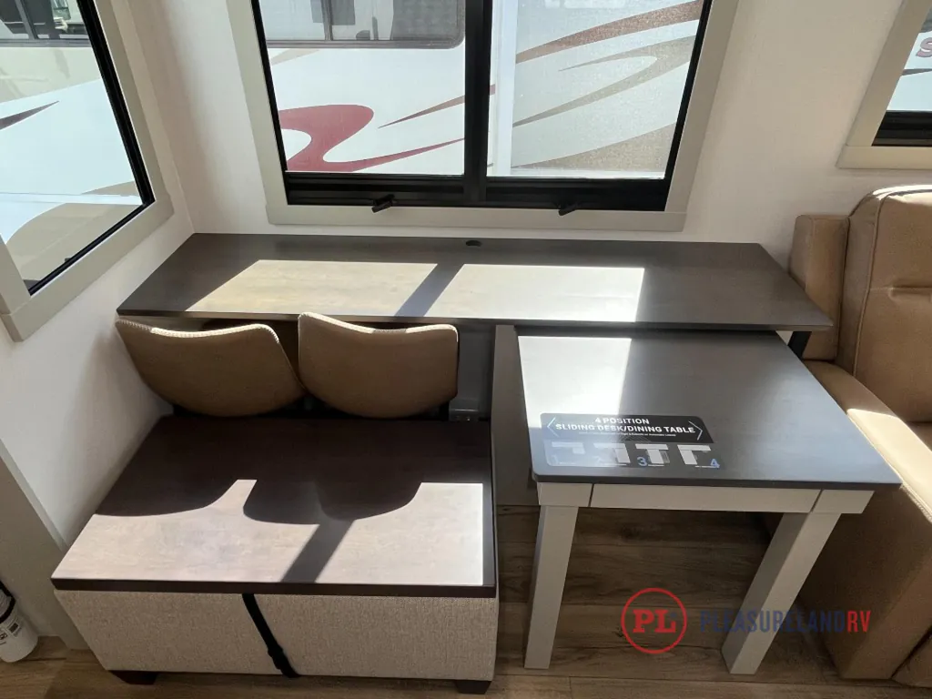 2026 Brinkley Model Z Air 297, Photos photo 8