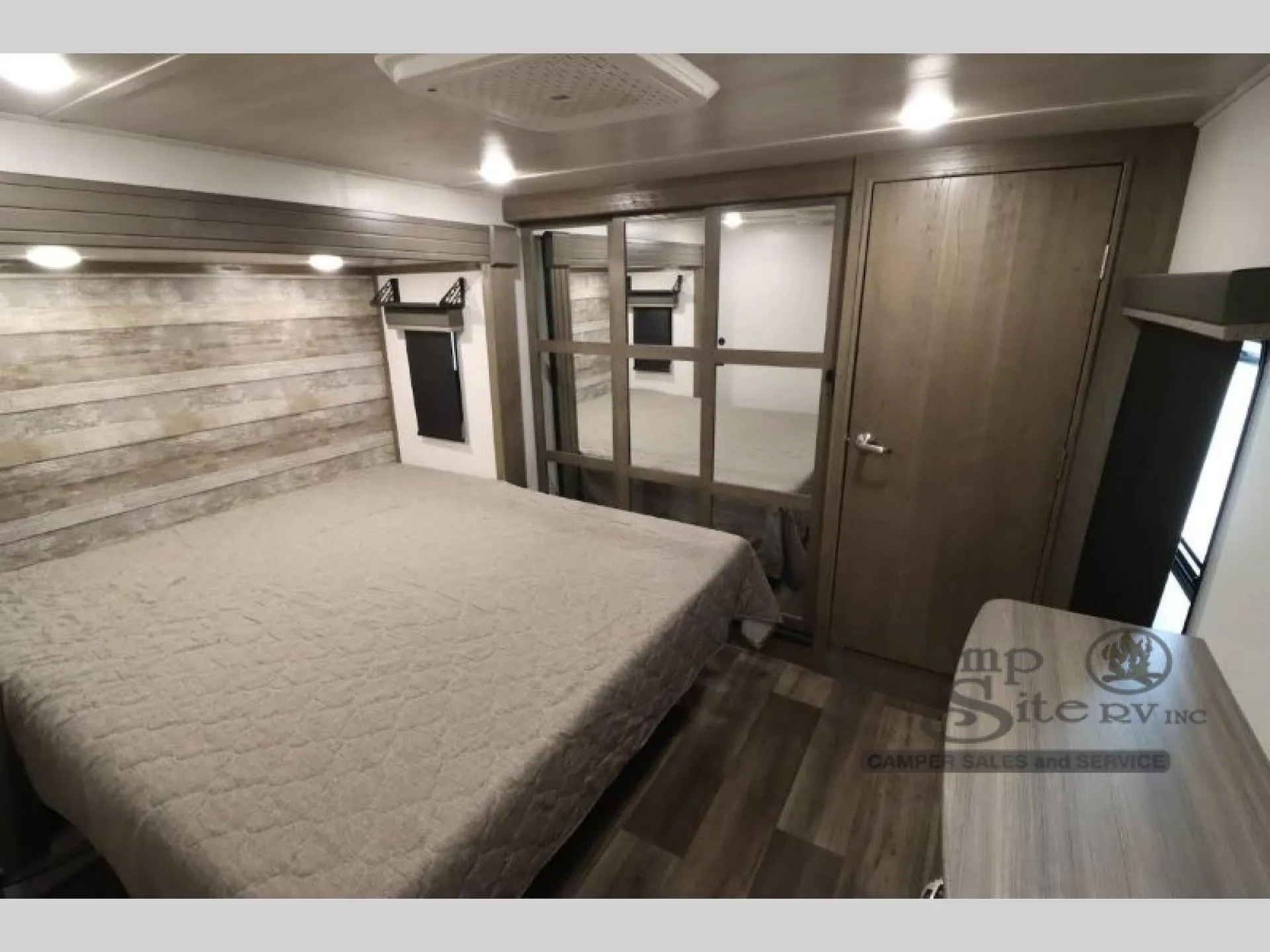 2023 Keystone Cougar 320RDS - Photo 4