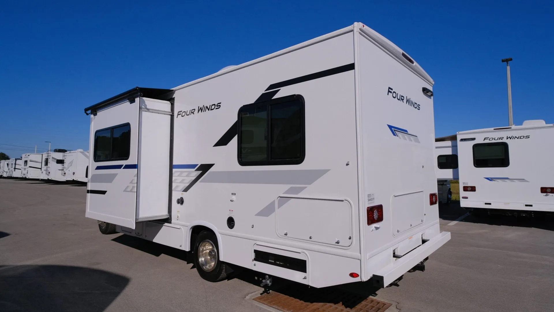 2026 Thor Motor Coach Four Winds ESpec 25Z - Photo 4