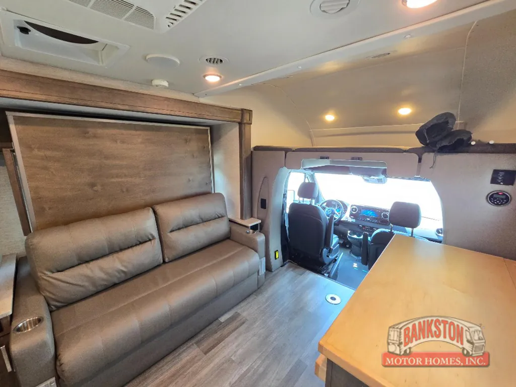 2023 Tiffin Wayfarer 25 JW, Photos photo 9