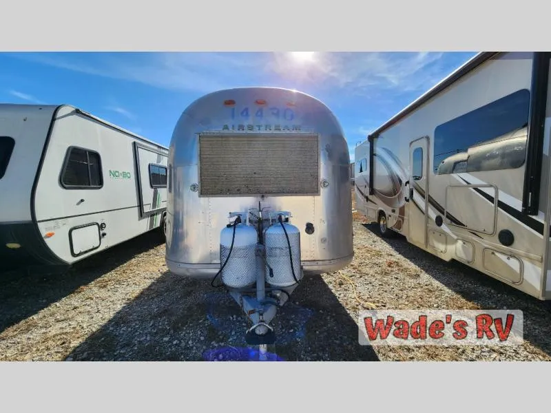 2026 Airstream AIRSTREAM Used   LAND YACHT - Photo 2