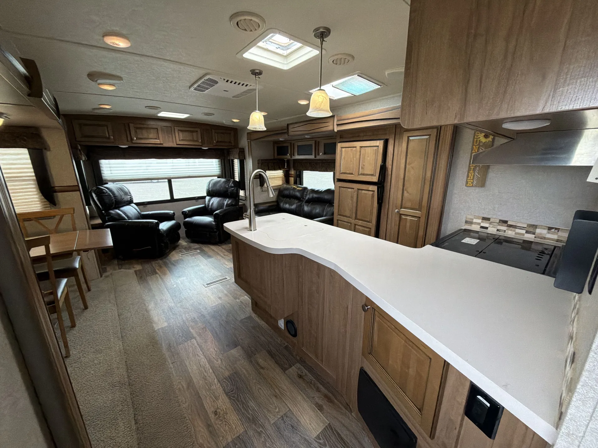 2016 Forest River Rockwood Windjammer 3029W — living area main