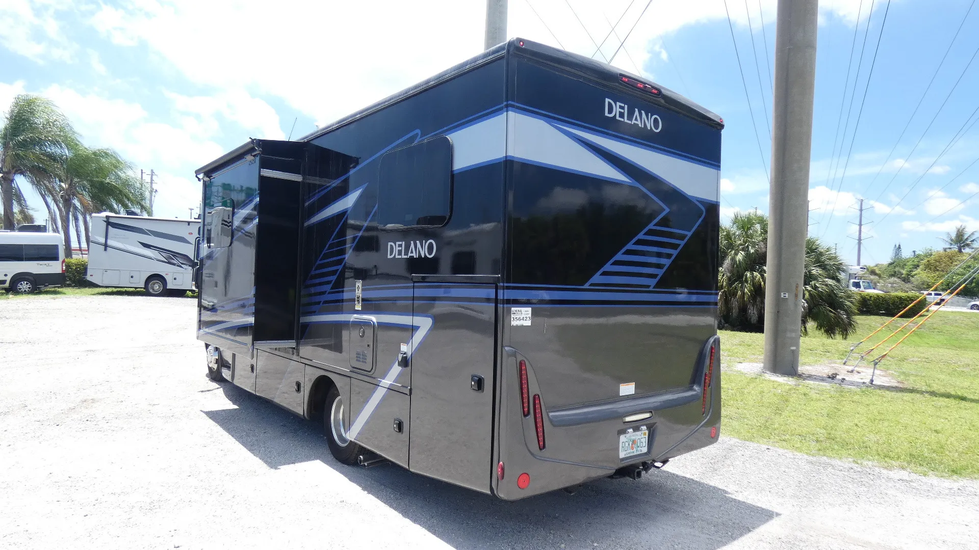 2024 Thor Motor Coach Delano 24XL - Photo 4
