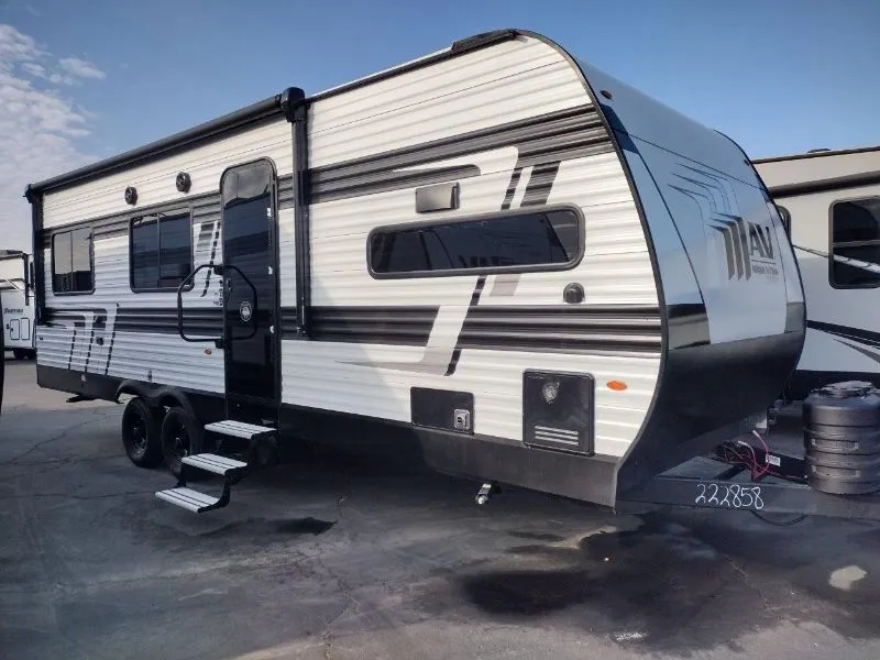 2025 Grand Design Momentum MAV 24MAV - Photo 2