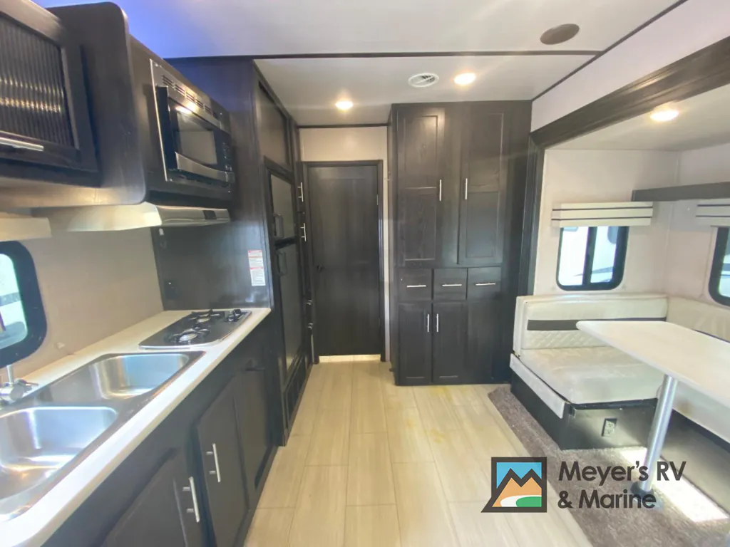 2019 Forest River XLR Hyperlite 29HFS, Photos photo 5
