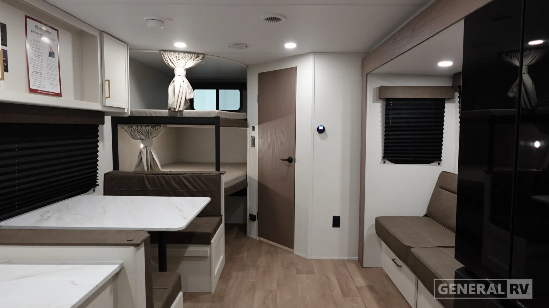 2027 Grand Design Transcend Xplor 26BHX - Photo 3