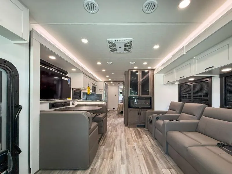 2026 Jayco Precept 36C - Photo 4