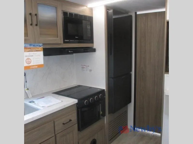 2026 Coachmen Freedom Express Ultra Lite 252RBS - Photo 4