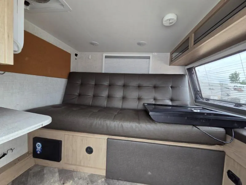 2022 Ember RV Overland ROK - Photo 4