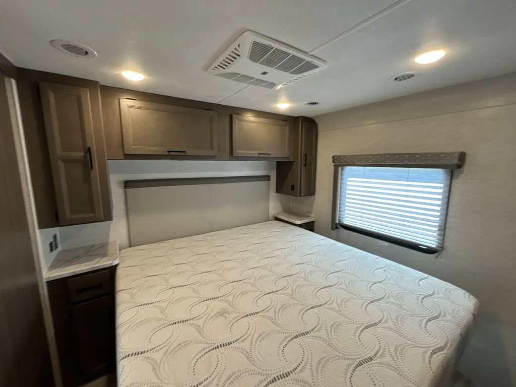 2024 Thor Motor Coach Freedom Traveler A29, Photos photo 14