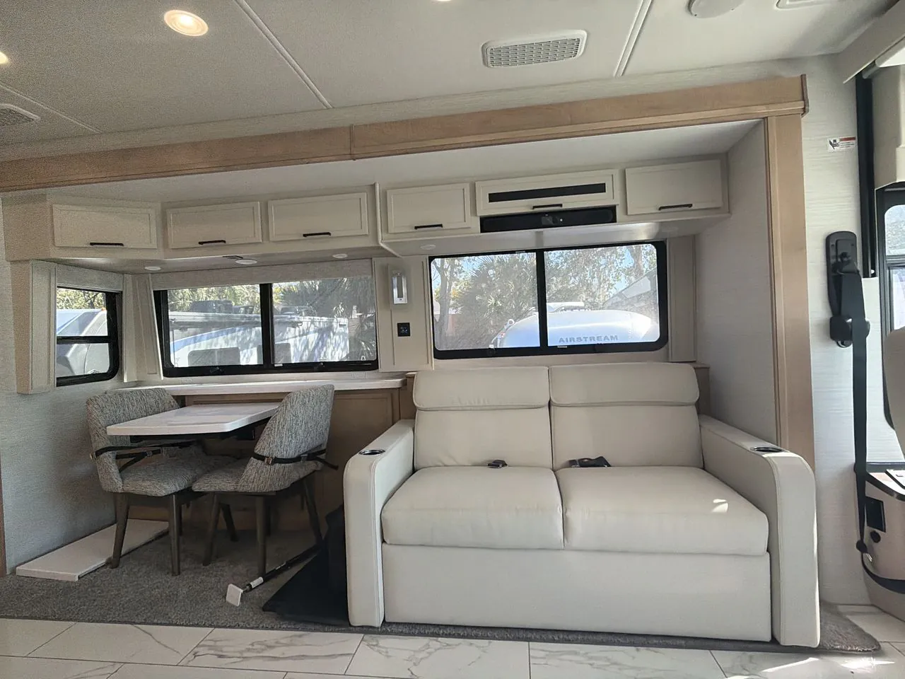 2026 Forest River Berkshire XL 40H - Photo 3