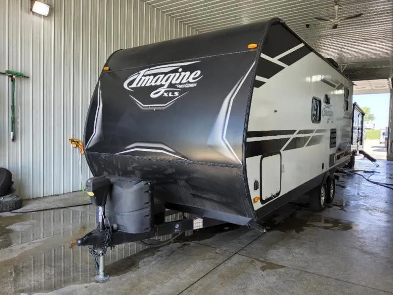 2019 Grand Design Imagine XLS 21BHE - Photo 4