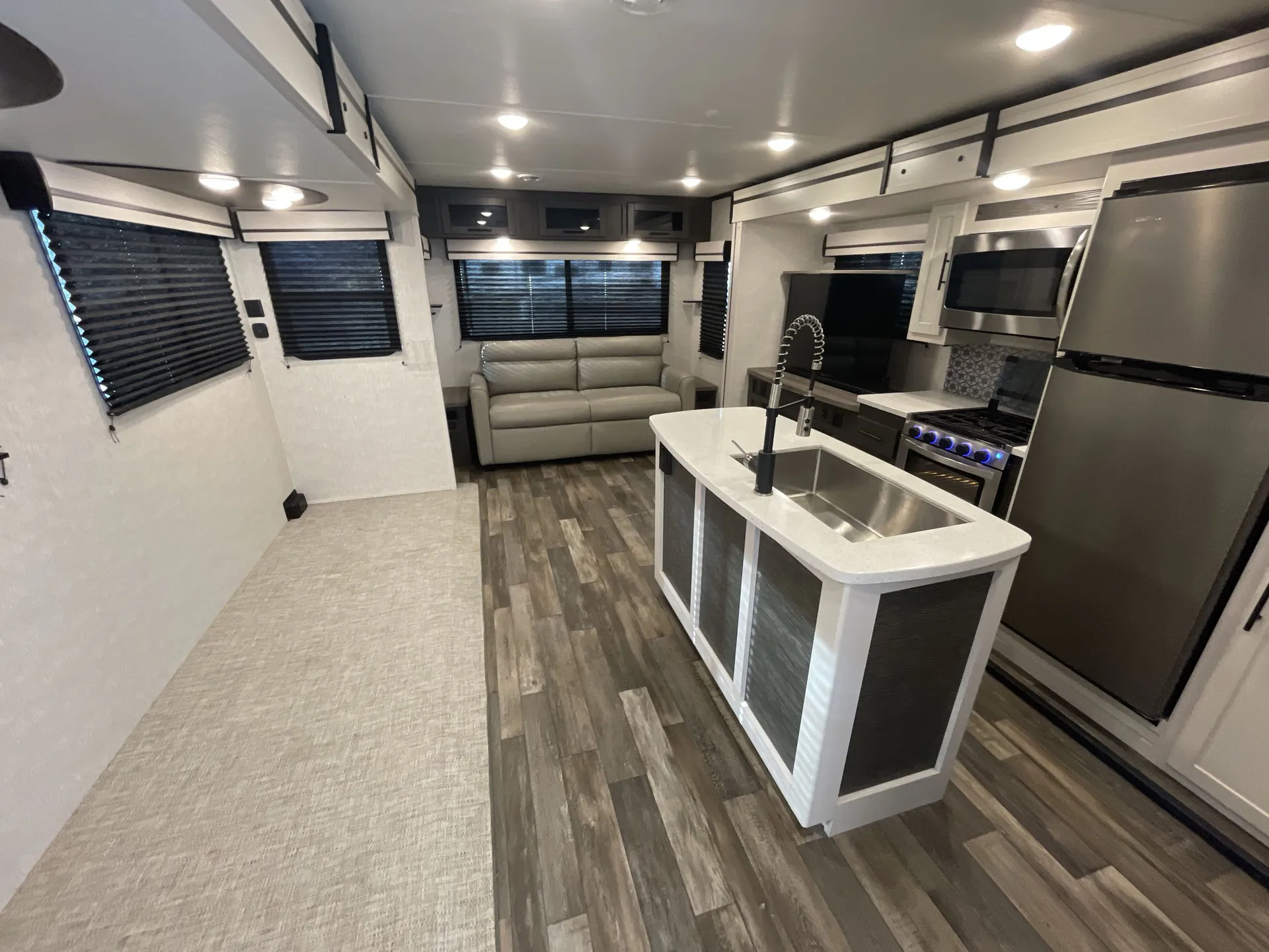 2024 CrossRoads Cruiser Aire CR30RLS - Photo 4